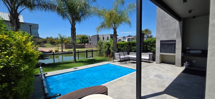 To Let 3 Bedroom Property for Rent in The Islands Estates North West